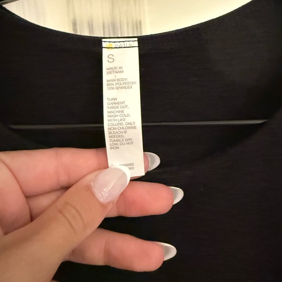 Black athletic dress - Picture 3 of 3